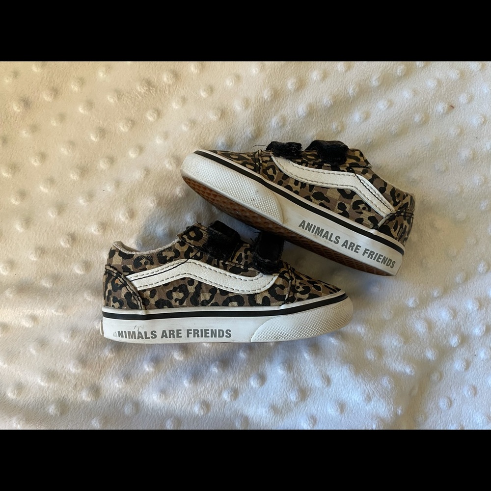 EUC VANS ANIMALS ARE FRIENDS OLD SKOOL SNEAKERS SIZE 6 TODDLER